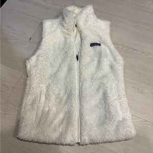 New white shearling Patagonia vest